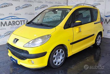 Peugeot 1007 1.4 hdi Trendy PORTA LATERALE SX NON 