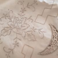 Tovaglia ricamata beige x 12