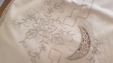Tovaglia ricamata beige x 12