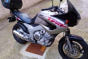 moto yamaha tdm850