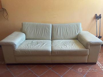 Divano in pelle