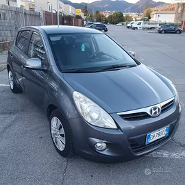 Hyundai i20 1.2 benzina 2011