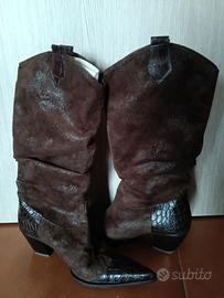 stivale camoscio con inserti stampa cocco mis 37