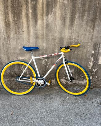 Bici scatto fisso