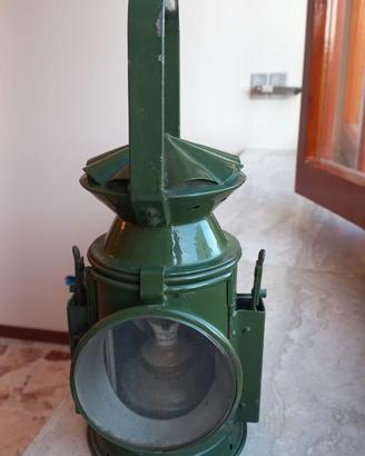 Antica lanterna - lampada Ferroviaria – originale