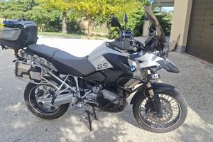 Bmw gs 1200 alpine white