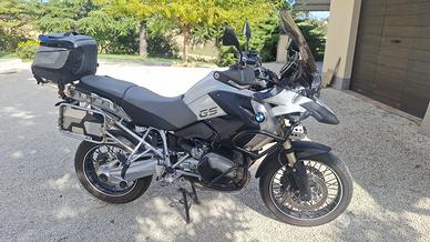 Bmw gs 1200 alpine white
