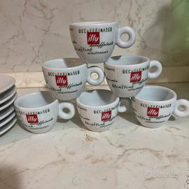 Illy 6 Tazzine Dec  Con 6 Piattini caffe espresso