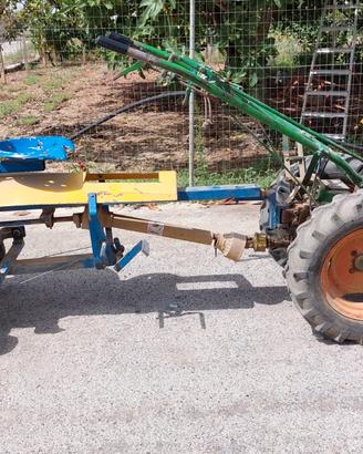 Motocoltivatore GOLDONI XF e solforatrice PROJET