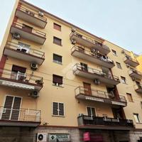 3 LOCALI A BARI