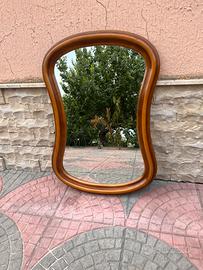 SPECCHIO CON CORNICE in LEGNO NOCE VINTAGE ANNI 80