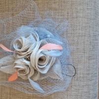 splendido fascinator per capelli 
