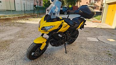 Kawasaki Versys 650 – Accessoriata e Pronta al Via