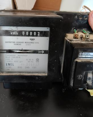 Vecchio contatore Enel vintage