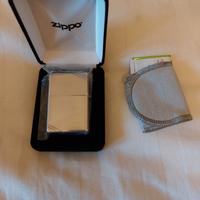 Zippo argento massiccio modello vintage. Nuovo