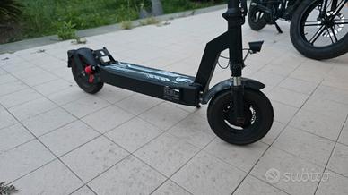 Monopattino elettrico ELECTRIC SCOOTER  DT08