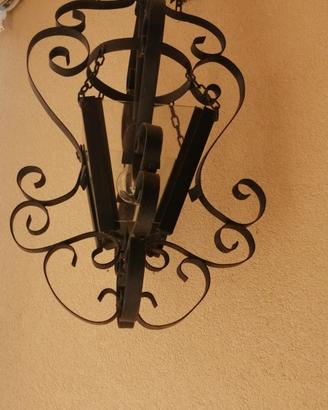 lampada in ferro battuto 