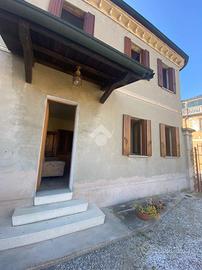 PORZIONE DI BIFAMILIARE A PIOVE DI SACCO