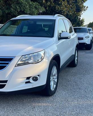 Volkswagen Tiguan 2.0 TSI 4MOTION DSG Sport & Styl
