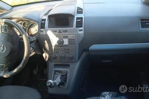 Opel Zafira 7 posti
