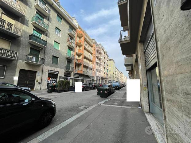 NEGOZIO A TORINO
