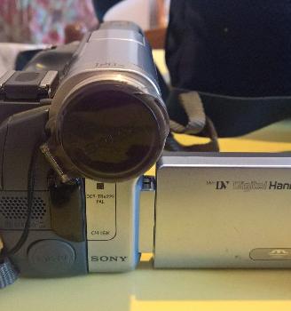 Videocamera professionale sony dcr-trv22e