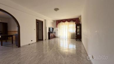 3 LOCALI A SABAUDIA