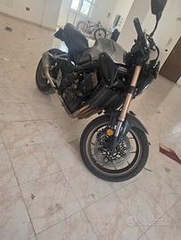 CB 650 R 95kw 
