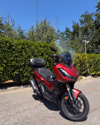 Honda ADV 350 (2024) – Come nuovo! Solo 8.600 km –