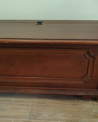 Cassapanca in legno