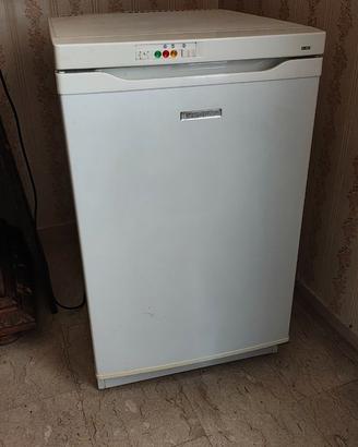 Congelatore a 4 cassetti