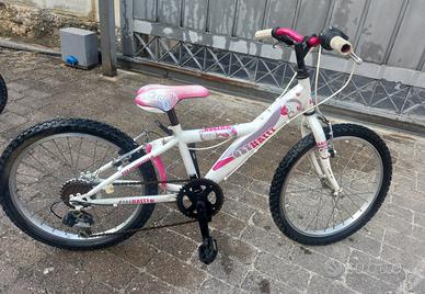 bici bimba 22"