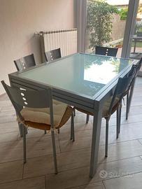 Tavolo da pranzo + sedie