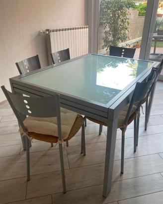 Tavolo da pranzo + sedie