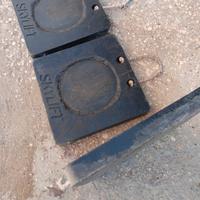 piastre in teflon per stabilizzatori gru