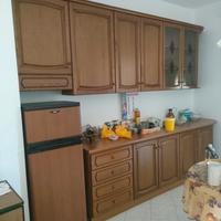 Cucina completa con frigo