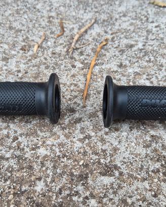 manopole originali ducati scrambler 15-> 23
