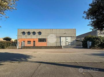 CAPANNONE A CALCINATO