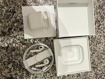 Airpods perfettamente funzionanti