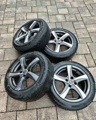 Set Cerchi in Lega e gomme da 16