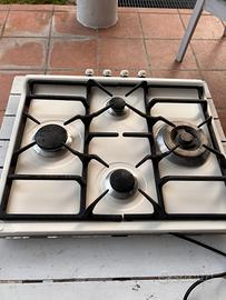 Piano cottura Smeg SR764 gas incasso 60cm crema