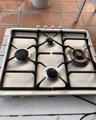 Piano cottura Smeg SR764 gas incasso 60cm crema