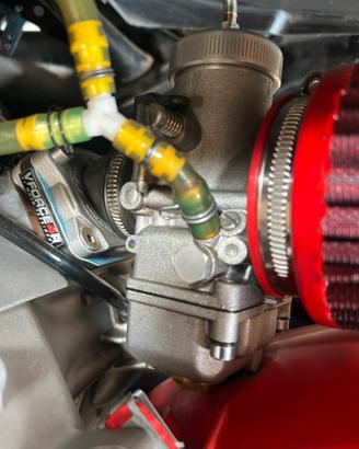 Kit carburatore 30 vhsh  e collettore malossi
