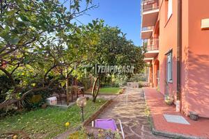 QUADRILOCALE IN VIA MARCONI CON GIARDINO