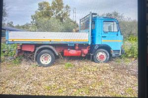 Fiat IVECO 65/10 trilaterale