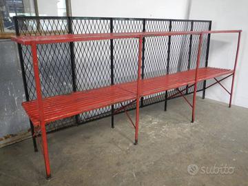 Scaffale in abete  e metallo colorato anni 50