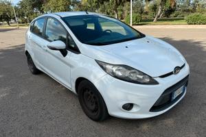 Ford fiesta 5 porte