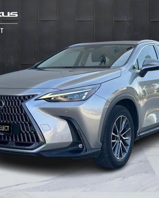 Lexus NX 2.5 hybrid Business 4wd e-cvt