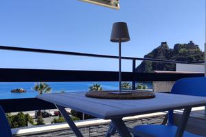 Apparentemento fronte mare a sant alessio siculo