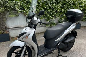 suzuki sixteen 150